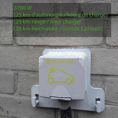 Seine-front In Stone House With Parking And Garden, Lacroix Island Rouen